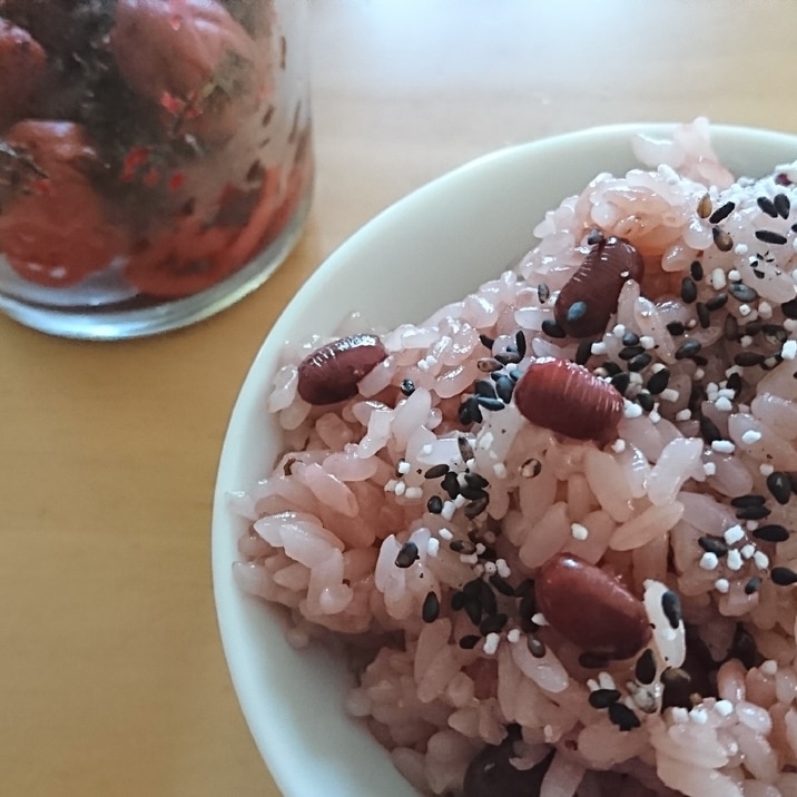 小豆の水煮缶で楽勝！お赤飯